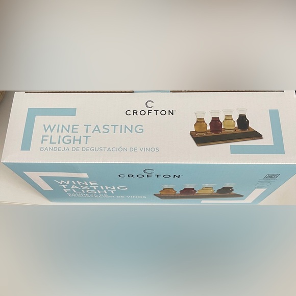 Crofton Wine Tasting Flight Set 4 Wine Glasses Wooden Board Chalk Party Games - Picture 3 of 6